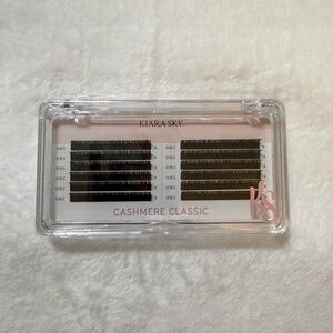 Kiara Sky Cashmere Classic Eyelash Extensions 0.15-9mm Black